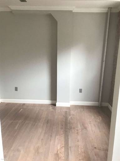 Main picture of 2100 2nd Ave