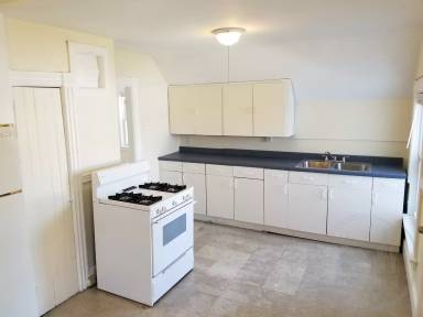 Main picture of 136 Garden St