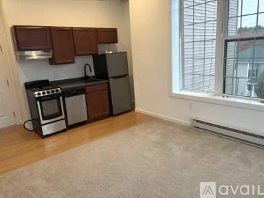 Main picture of 6 Grove St