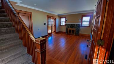 Main picture of 1833 N Bond St