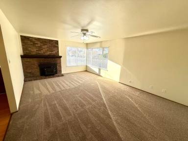 Main picture of 1820 Elm Dr