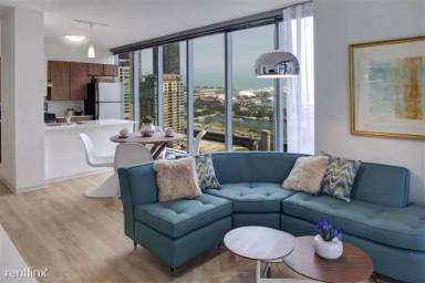 Main picture of 346 E Wacker Dr