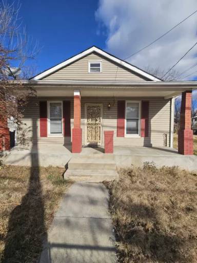 Main picture of 809 Eastern Ave