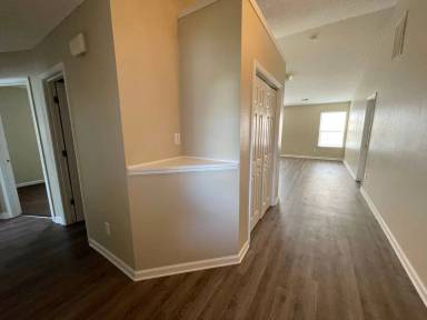 Main picture of 549 Blue Lake Dr