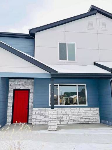 Main picture of 6933 4th Street Rd