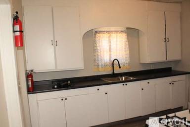 Main picture of 609 Trimble Ave