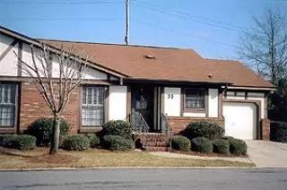 Main picture of 33 Parkway S