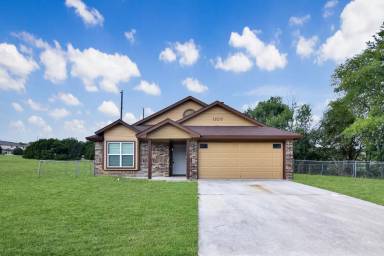 Main picture of 1107 Patriotic St