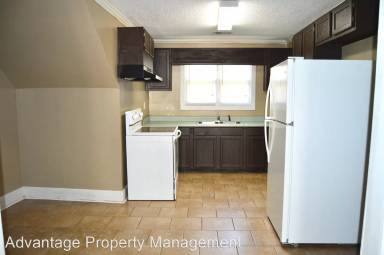 Main picture of 312 Moulton St W