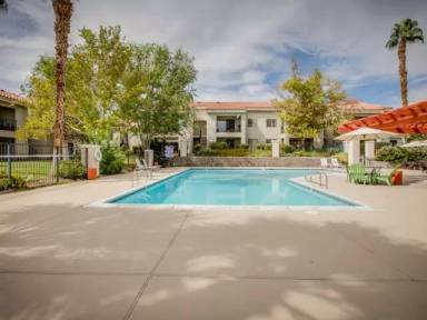 Main picture of Villa Monterey Apartments