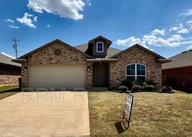 Main picture of 6708 NW 157th St