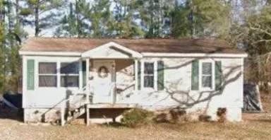 Main picture of 37 Roberts Ln