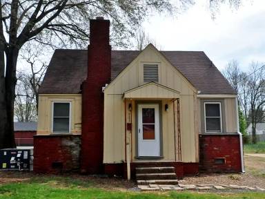 Main picture of 735 Marble St
