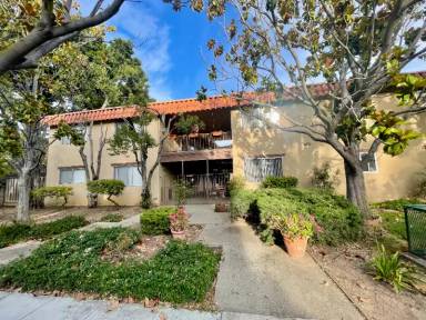 Main picture of 303 Chiquita Ave