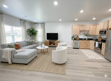 Main picture of 535 Worth Ave