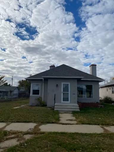 Main picture of 203 4th St SE