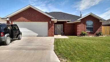 Main picture of 2109 Hayes