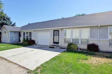 Main picture of 2523 E Spruce St