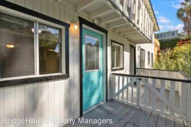 Main picture of 3067 Grape St