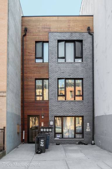 Main picture of 132 Jefferson Ave