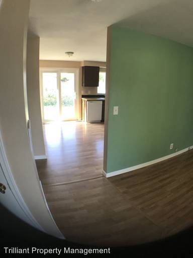 Main picture of 4618 Squire Ct NE