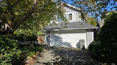 Main picture of 9110 182nd Ave NE