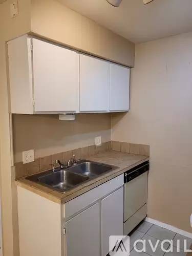 Main picture of The Chateau Tigerland Apartments, LLC