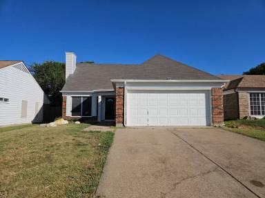 Main picture of 3813 Waxwing Cir S