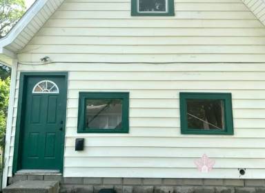 Main picture of 1211 W Spencer Ave