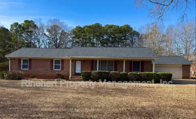 Main picture of 760 Goudlock Rd