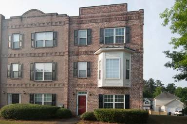 Main picture of 4822 Liberty Plz