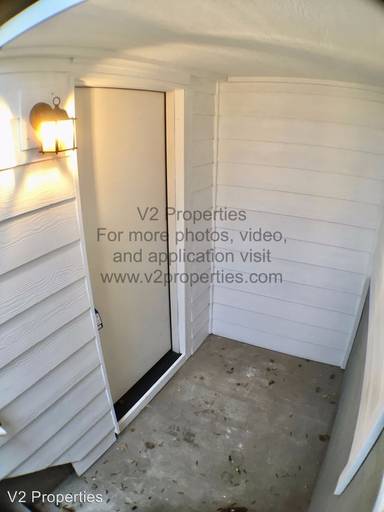 Main picture of 13717 SE Rhone St