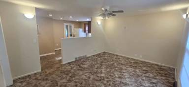 Main picture of 422 Sherman St