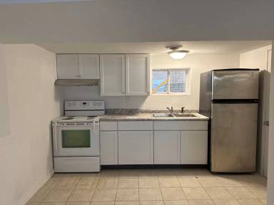 Main picture of 328 W Mason St