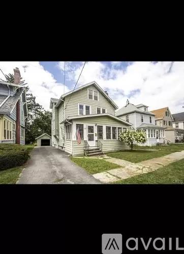 Main picture of 148 Hillsdale Ave