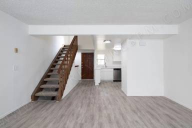 Main picture of 5635 Honors Dr