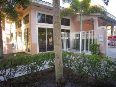 Main picture of 4812 S Central Blvd