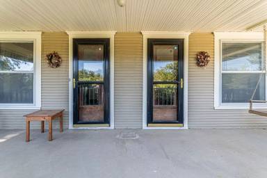 Main picture of 7595 Falcon Rd