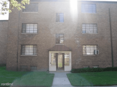 Main picture of 747 E 84th Pl