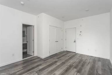 Main picture of 1629 W Girard Ave