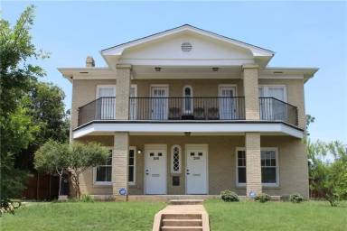 Main picture of 2226 W Rosedale St S