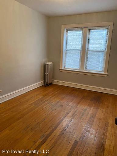 Main picture of 8031 S Evans Ave