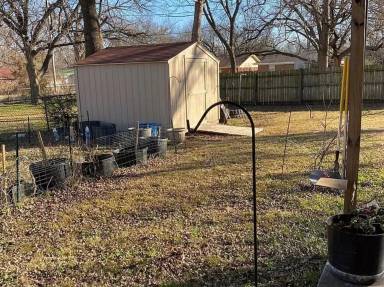 Main picture of 427 W 2nd St