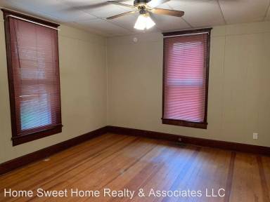 Main picture of 746 S Kansas Ave