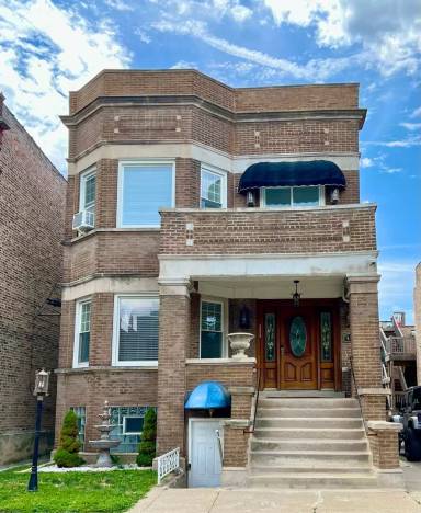 Main picture of 6130 S Saint Lawrence Ave