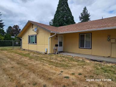 Main picture of 1861 NW Adams St