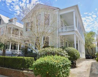 Main picture of 139 Broad St