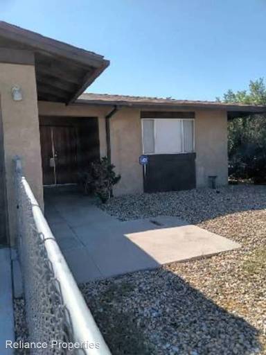 Main picture of 1648 Armory Rd