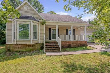 Main picture of 107 Potomac Cir