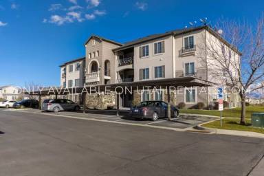 Main picture of 3723 E Rock Creek Rd